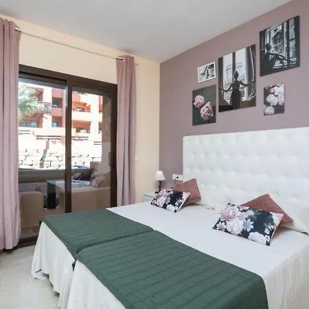 Duquesa Views By Interhome Apartamento
